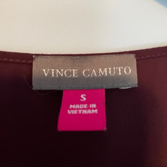 Vince Camuto V-Neck Sleeveless Blouse - Picture 2 of 3